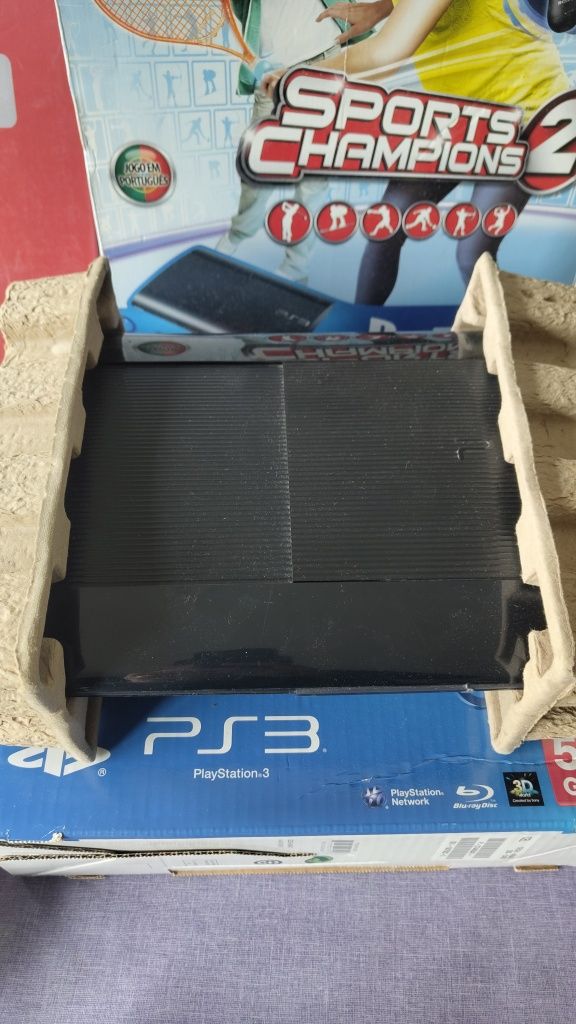 PS3 Super Slim desbloqueada, move, microfones e muitos extras
