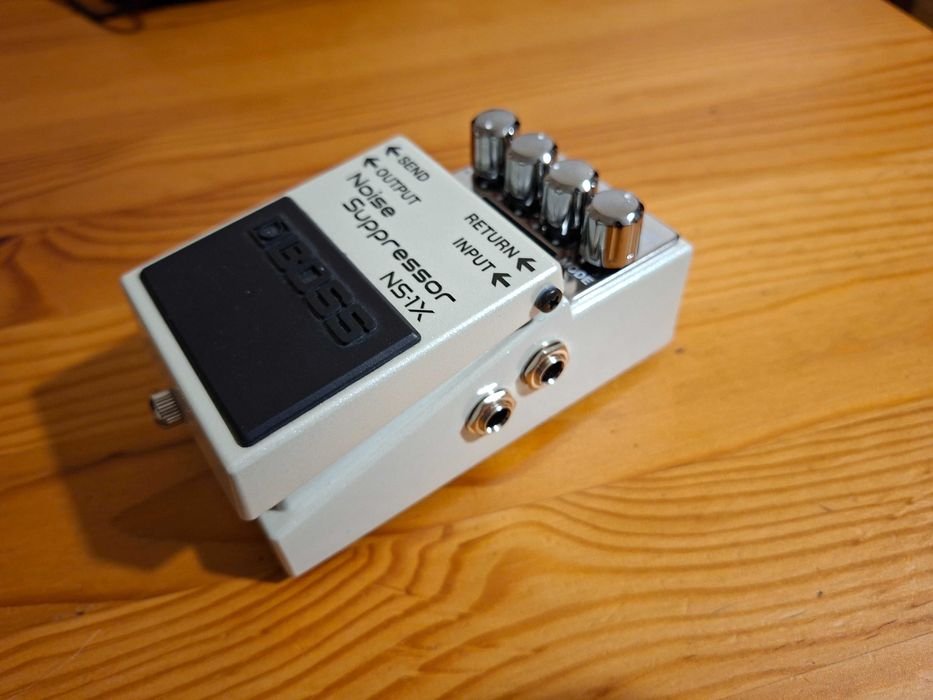 Bramka szumów BOSS NS-1X na gwarancji