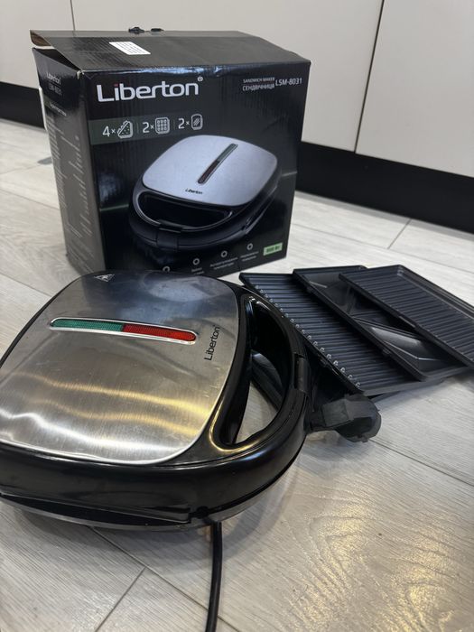 Вафельница/бутербродница