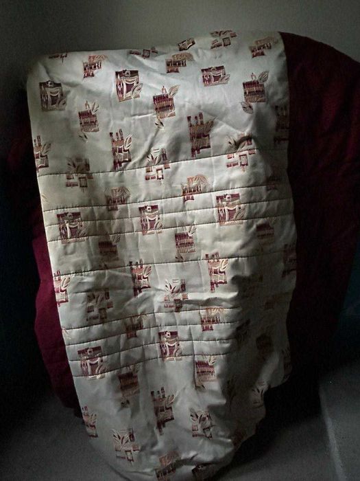 двоспальне ліжко