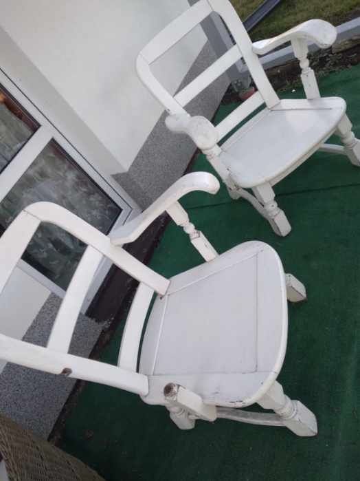 2 fotele drewniane kolor biały-przecierane do renowacji !