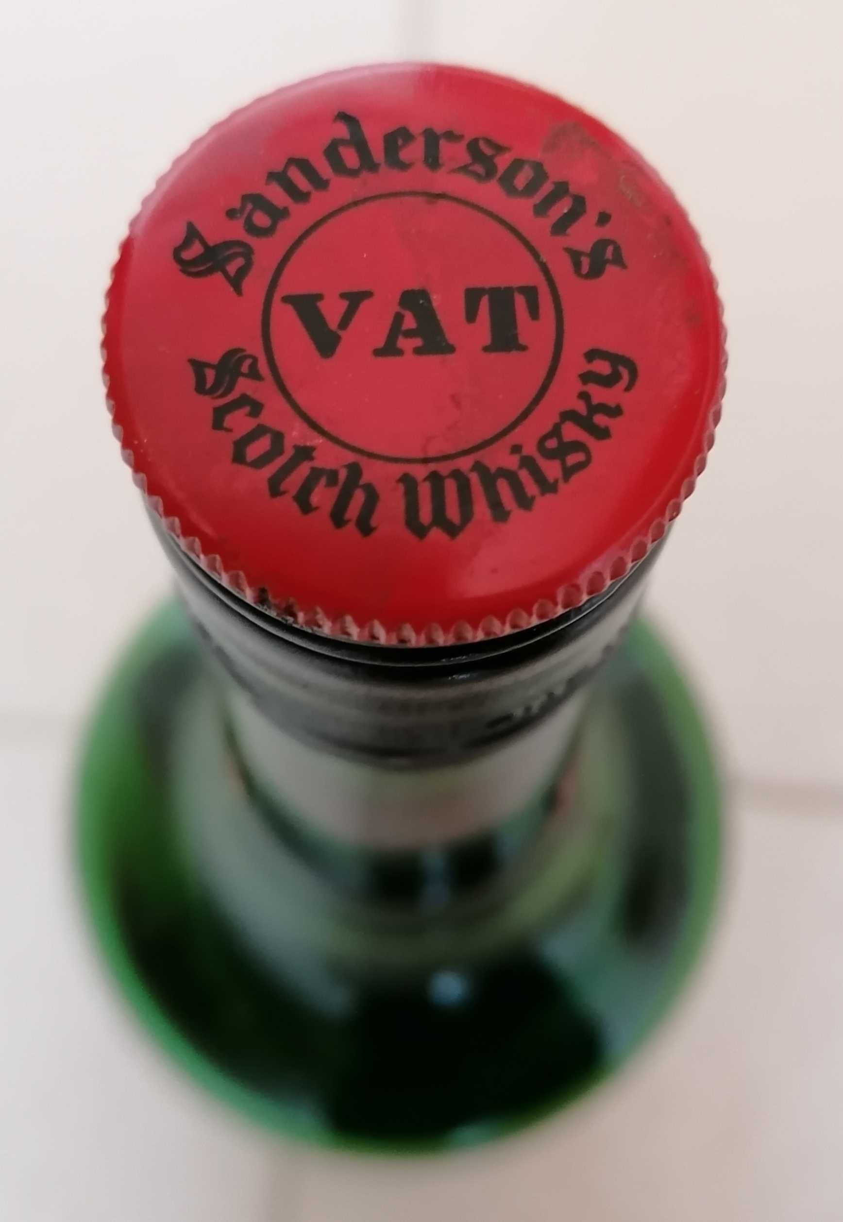Garrafa de whisky VAT69