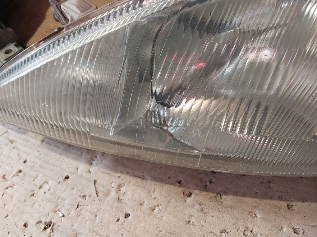 Prawa Lewa lampa peugeot 206 przednia przód reflektor