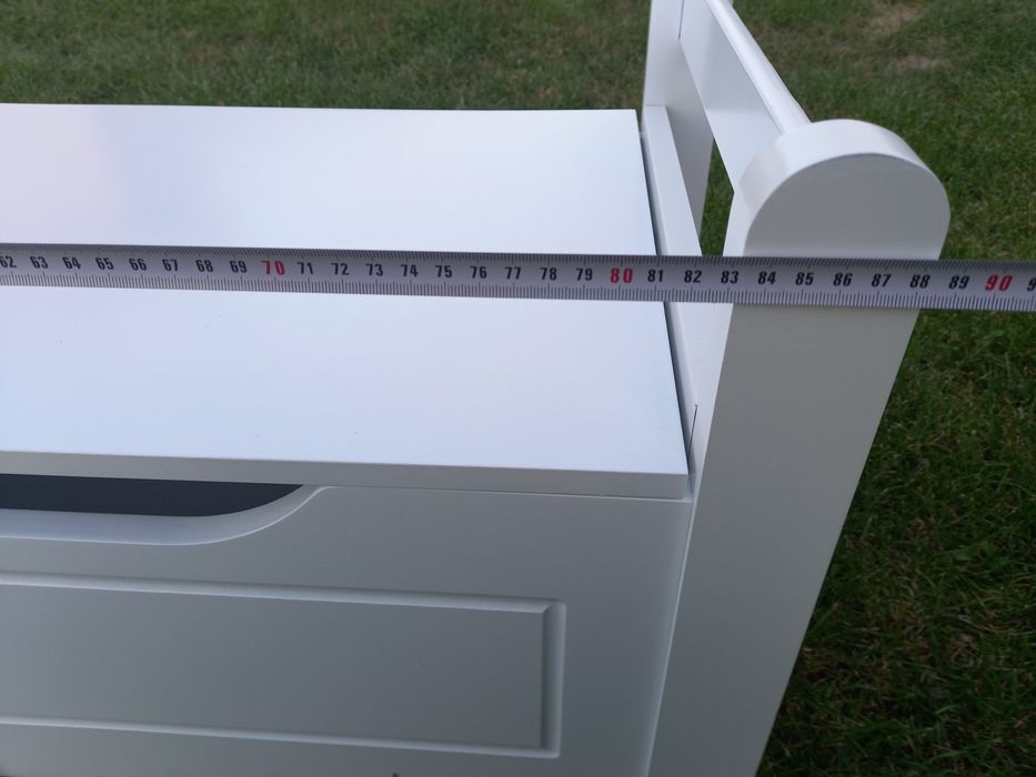 Komoda  do pokoju dziecinnego,salonu lub sypialni.