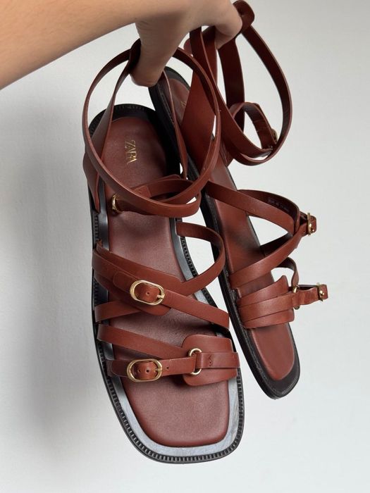 Шкіряні Сандалі ZARA