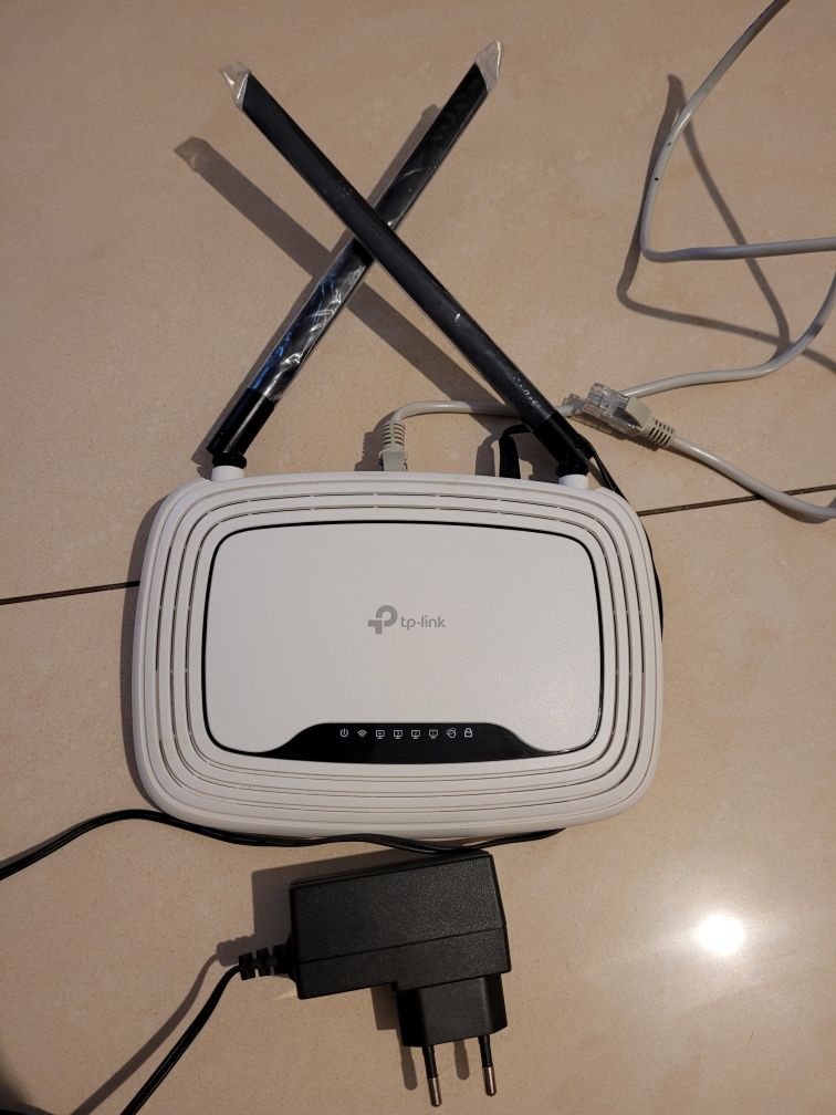 Router TP-LINK TL-WR841N