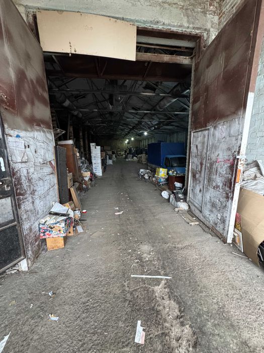 Комерційне приміщення під склад/виробництво в мікрорайоні "Зелений"