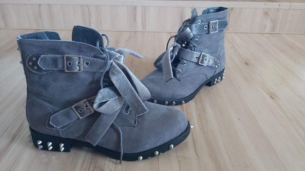 Buty Botki  szare kolce Alternative kolce goth eleganckie 39
