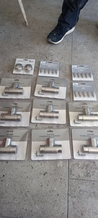 Balustrada Knap  elementy łącznik trojdzielny poręczy