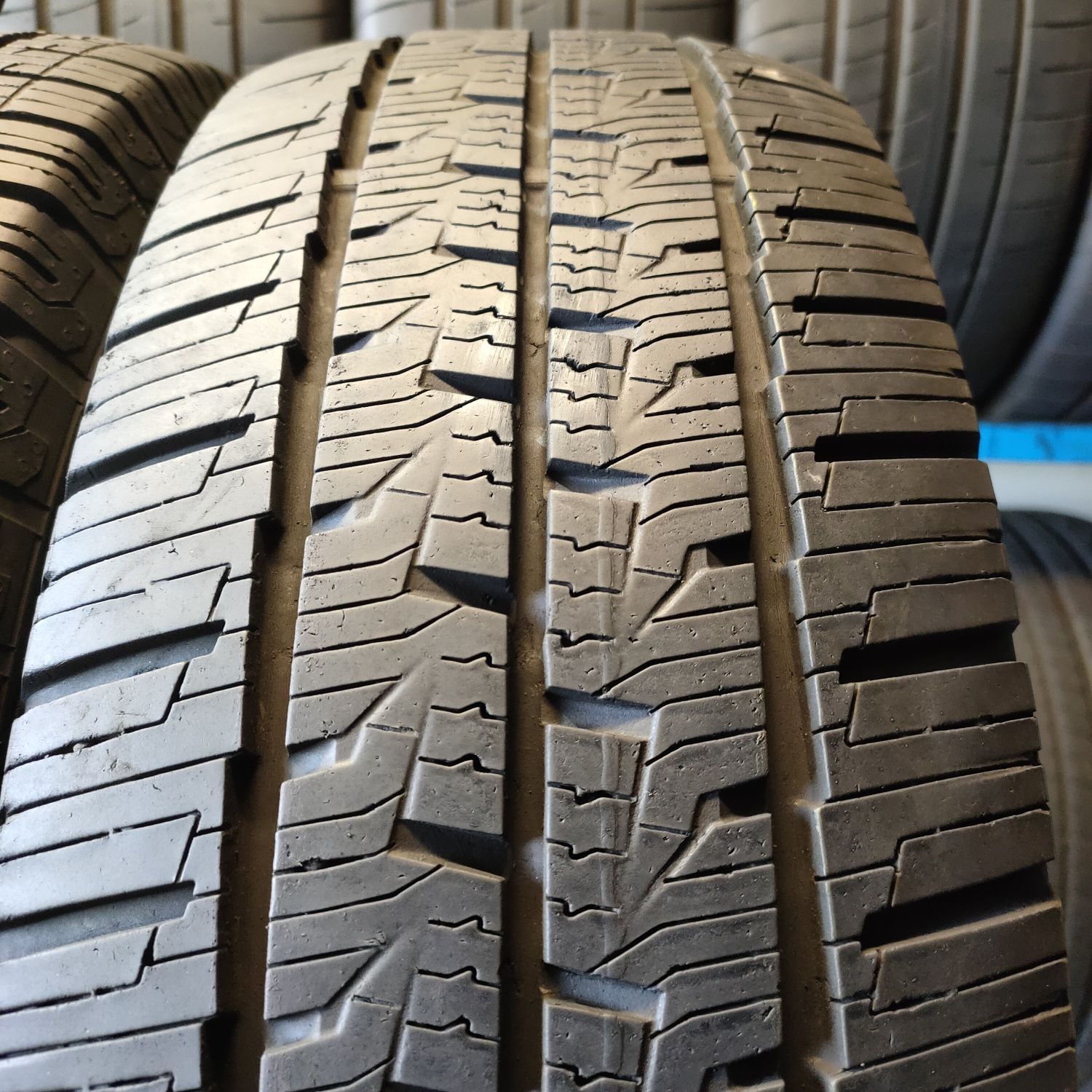 205/75r16 Continental VanContact 4Season 7.0mm