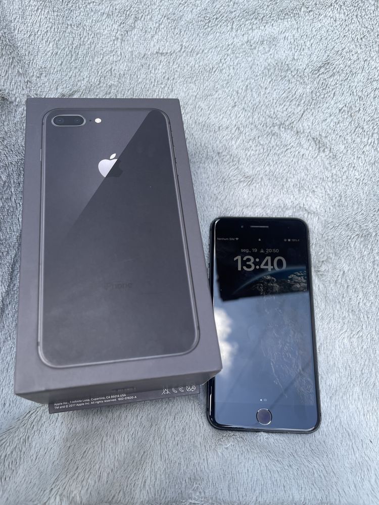 iPhone 8 Plus | 64GB | Desbloqueado