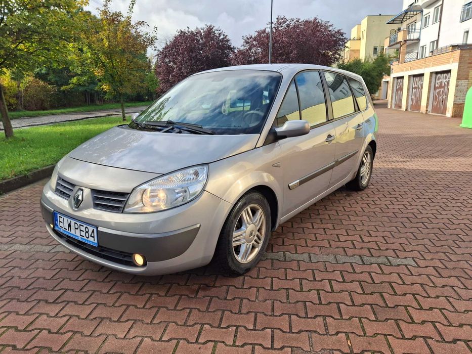 Renault Scenic 1.6 ben z gazem 2004rok.  7 osobowy . Dobry stan