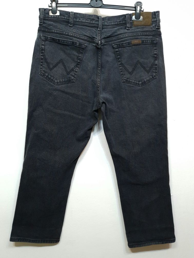 Spodnie męskie jeansowe Wrangler W38 L32 L Durable Quality