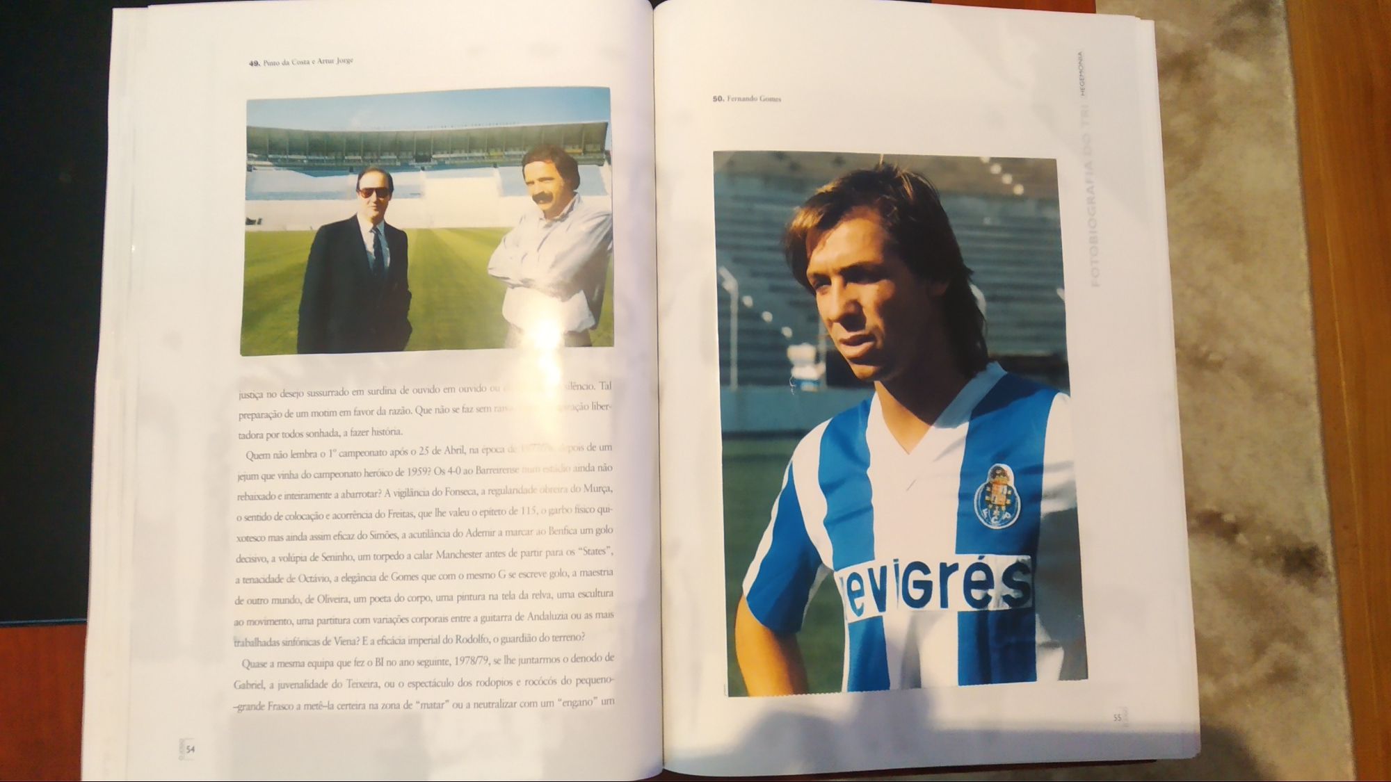 Fotobiografia com fotos destacáveis do TRI-FCPORTO