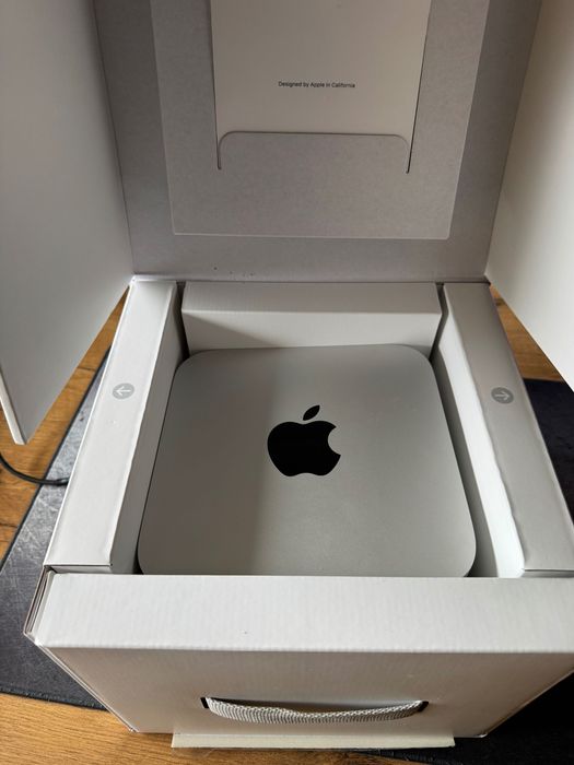 Apple Mac Studio M1 MAX 32GB RAM, 512 SDD