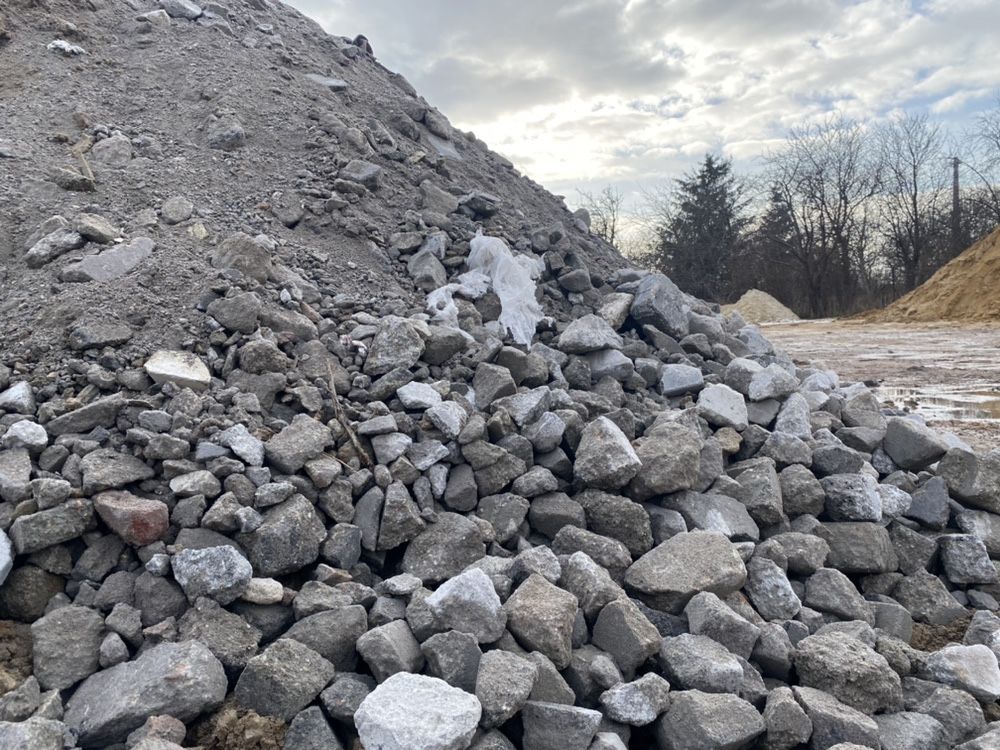 Piasek podsypka Pospółka Siany Płukany na wylewki Tychów, żwir Cement