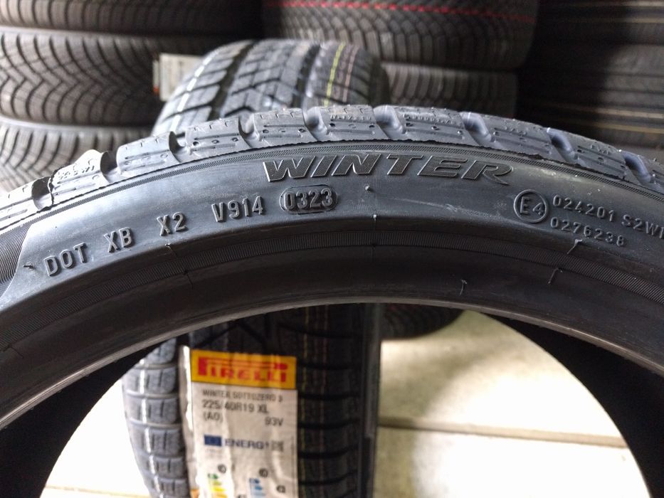 225/40R19 93V Pirelli Sottozero 3 NOWE ZIMA