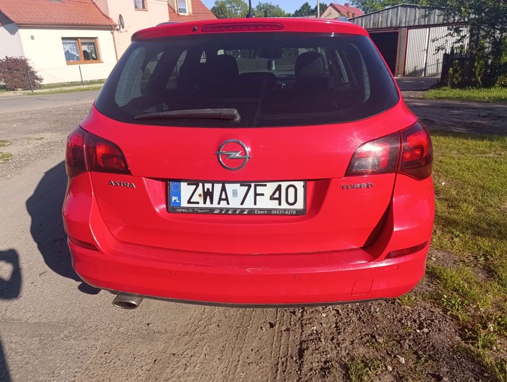 Opel Astra J 1.4 turbo +gaz