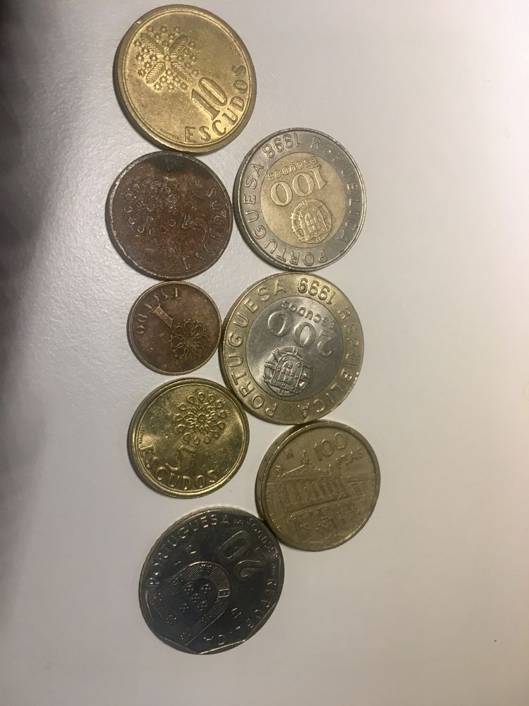 Moedas escudos antigas