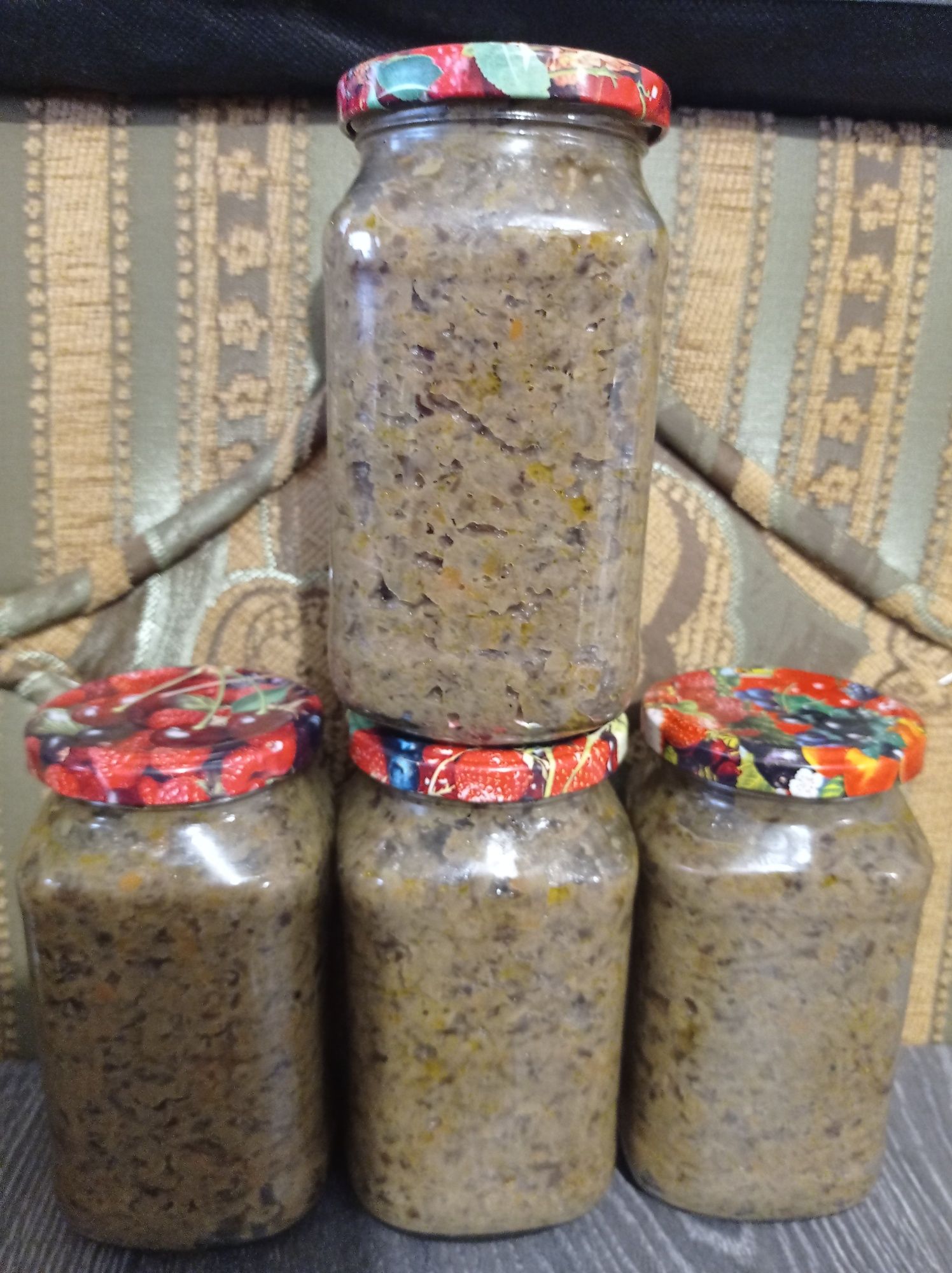 Продаю опеньки мариновані