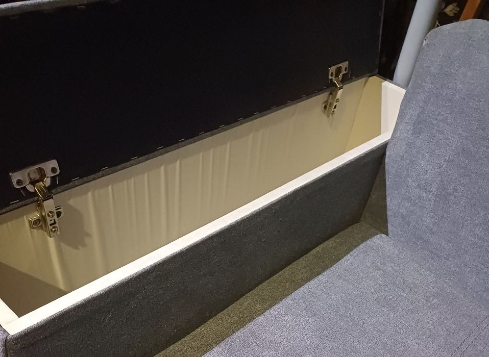 Продам диван еврокнижку .