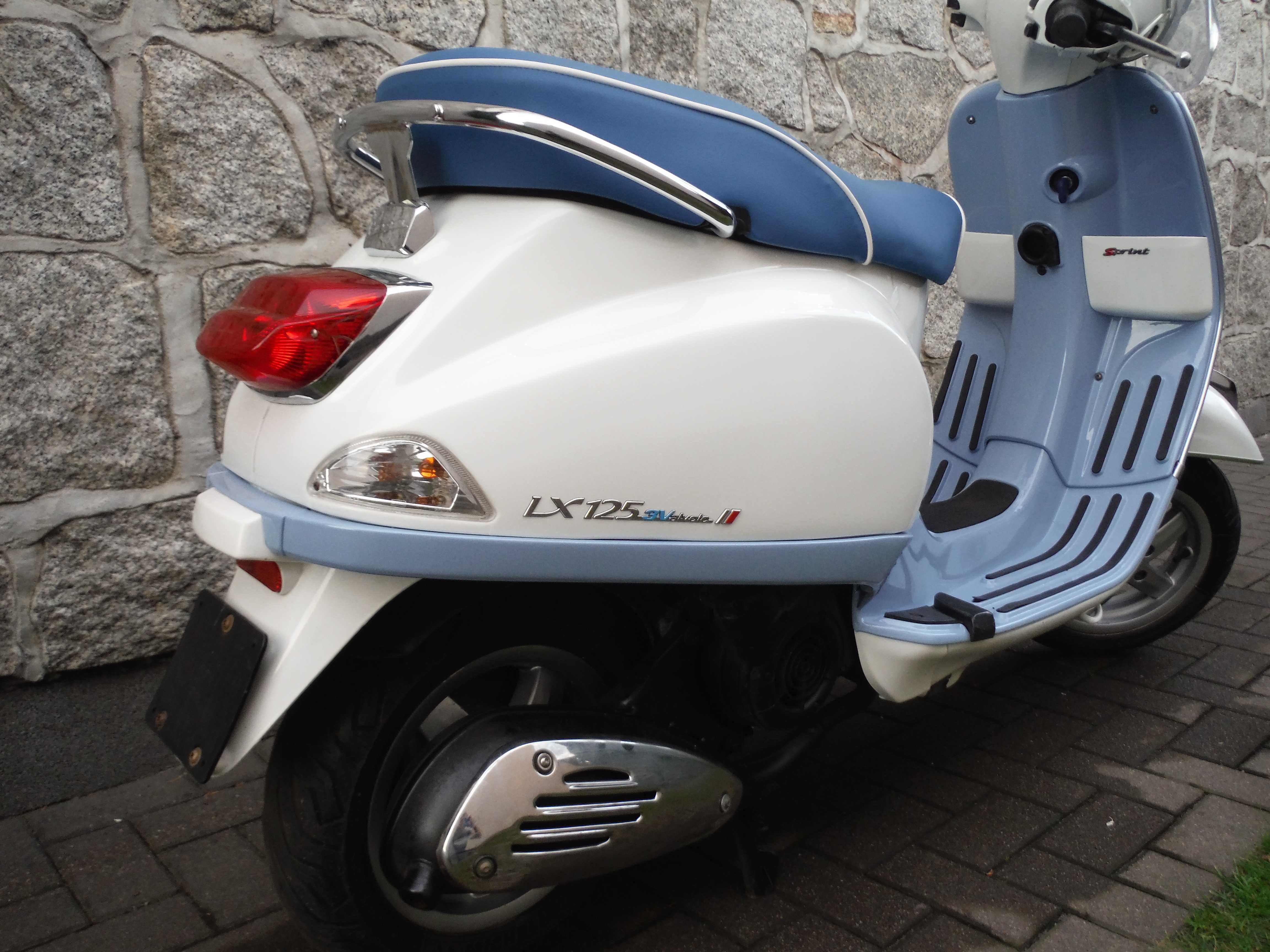 Skuter Piaggio Vespa LX Sprint 125 S