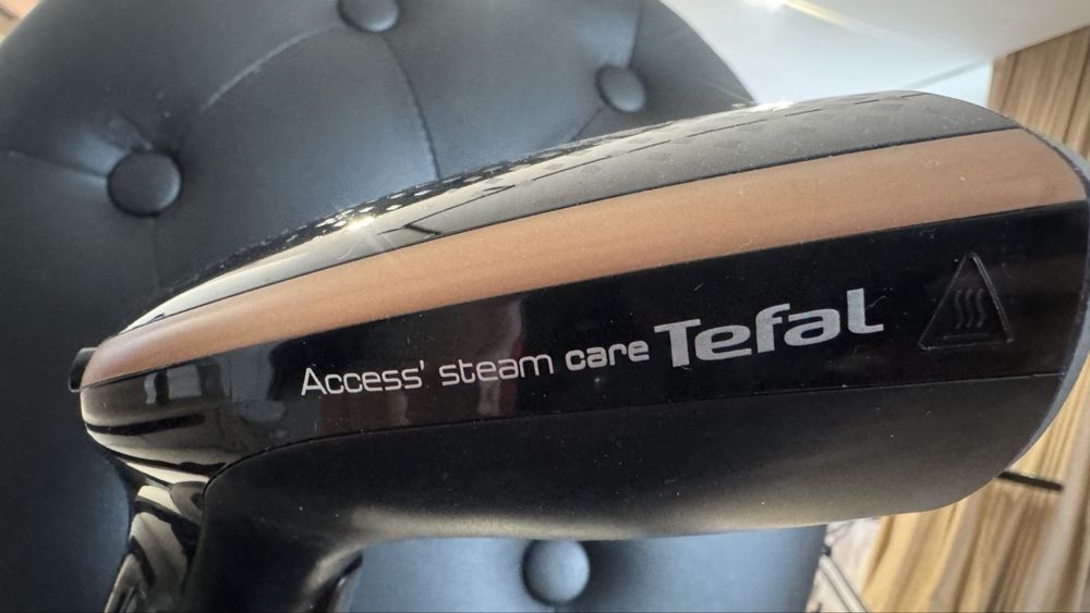 Ручний відпарювач Tefal Access Steam Care DT9100