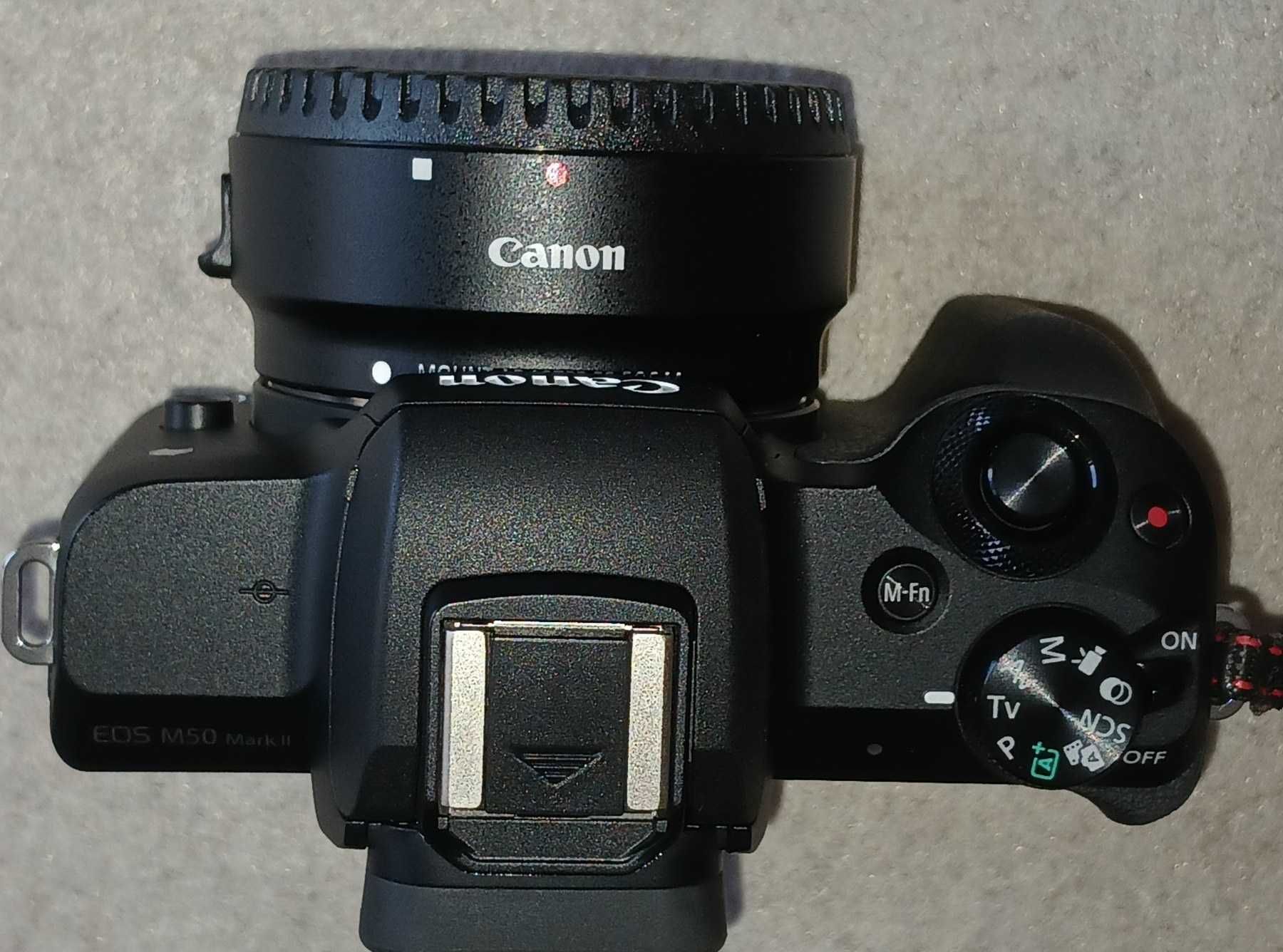 Canon EOS M50 Mark II в комплекте с адаптером-переходником Canon