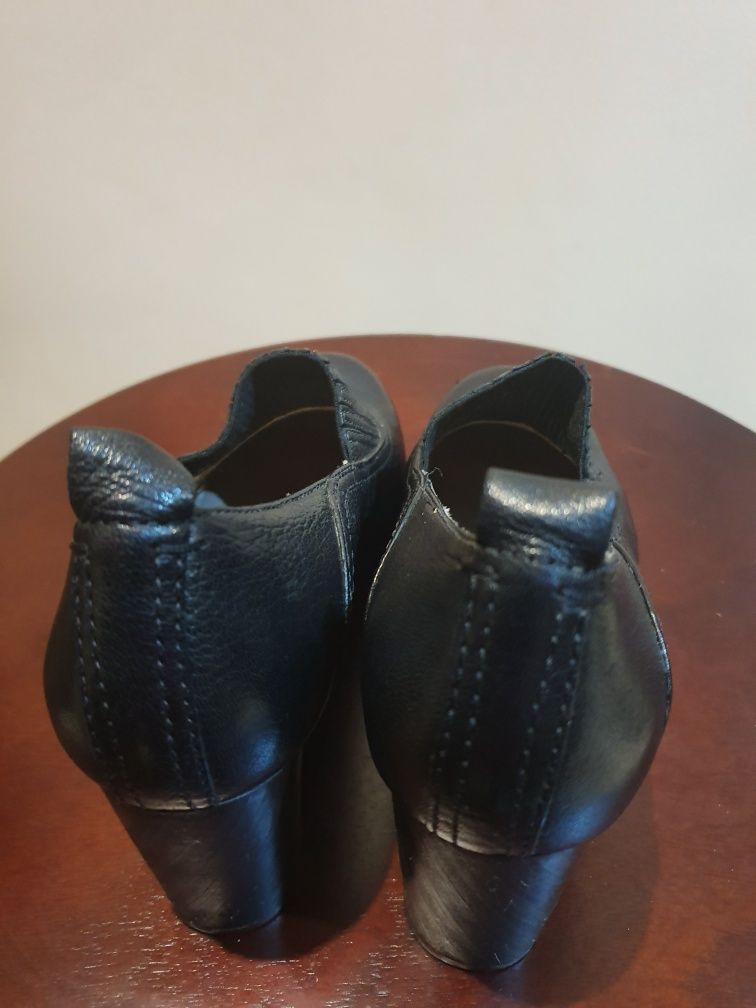 Buty damskie firmy Clarks