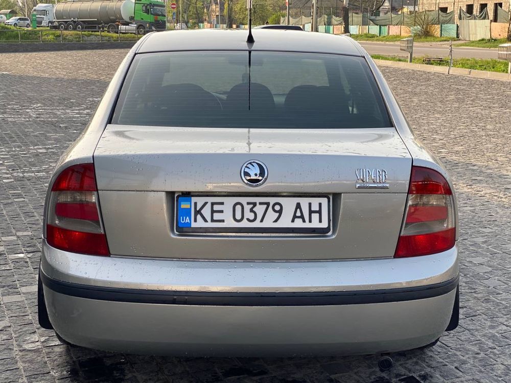 Срочно Skoda Superb 2008 1.8 газ/бензин