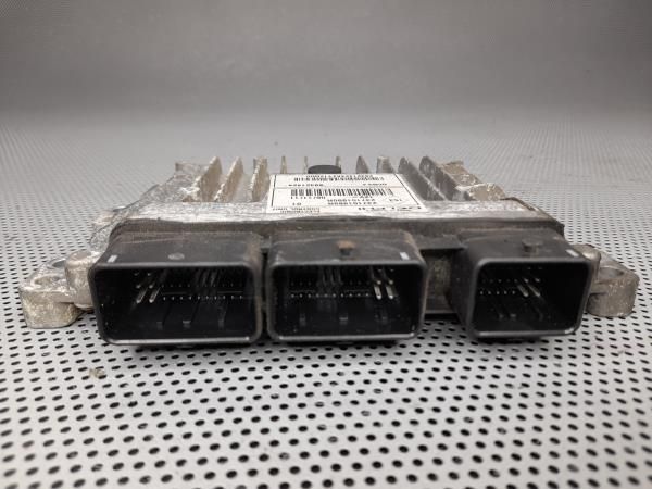 Centralina motor / ECU RENAULT Clio III (BR0/1, CR0/1)