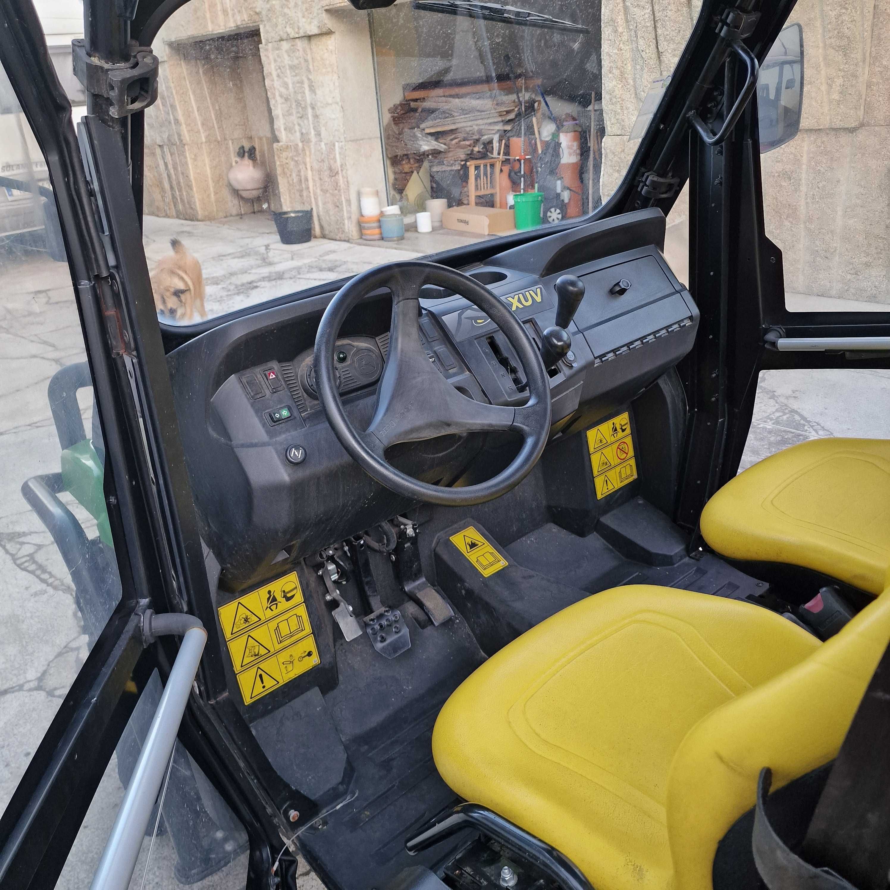 John Deer Gator 4x4