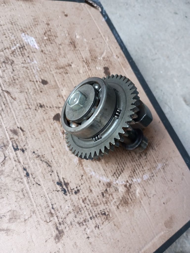 Balans balansator wału silnika wałek balansujący Suzuki GN 250 GZ 251