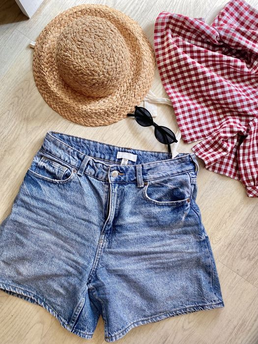 Шорти бермуди жіночі від H&M
