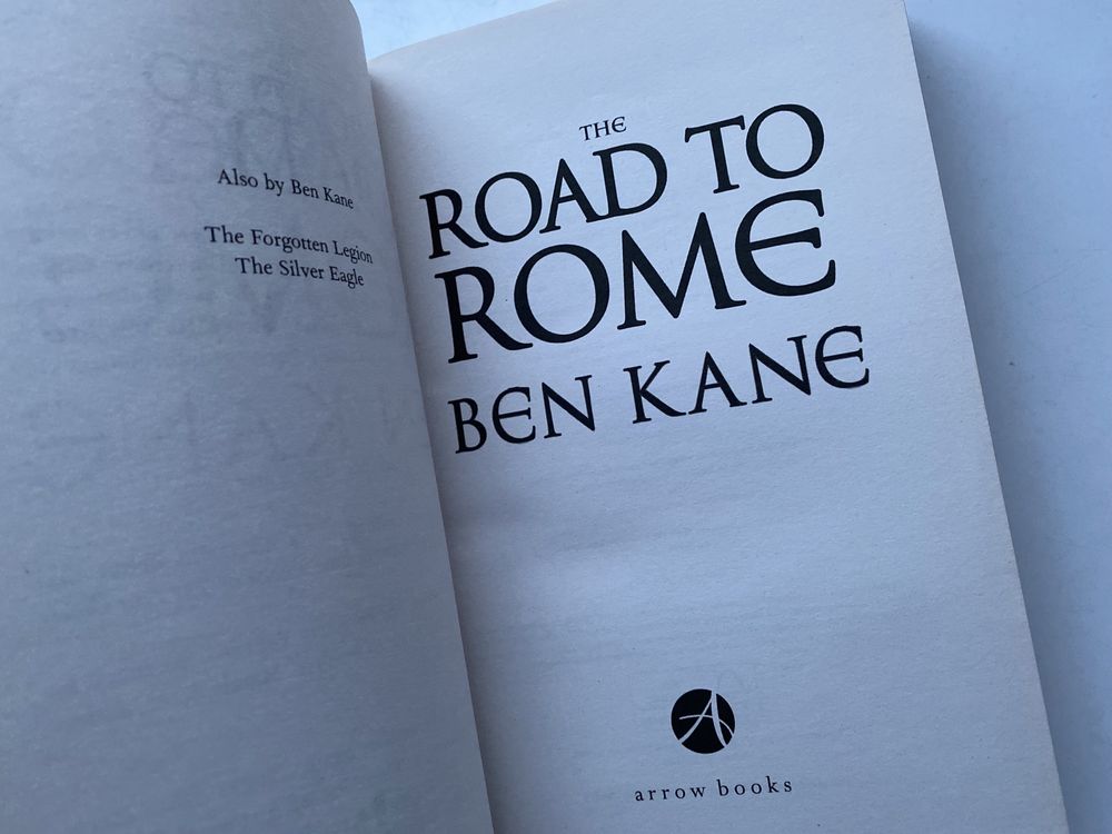 Книга “The Road to Rome” Ben Kane