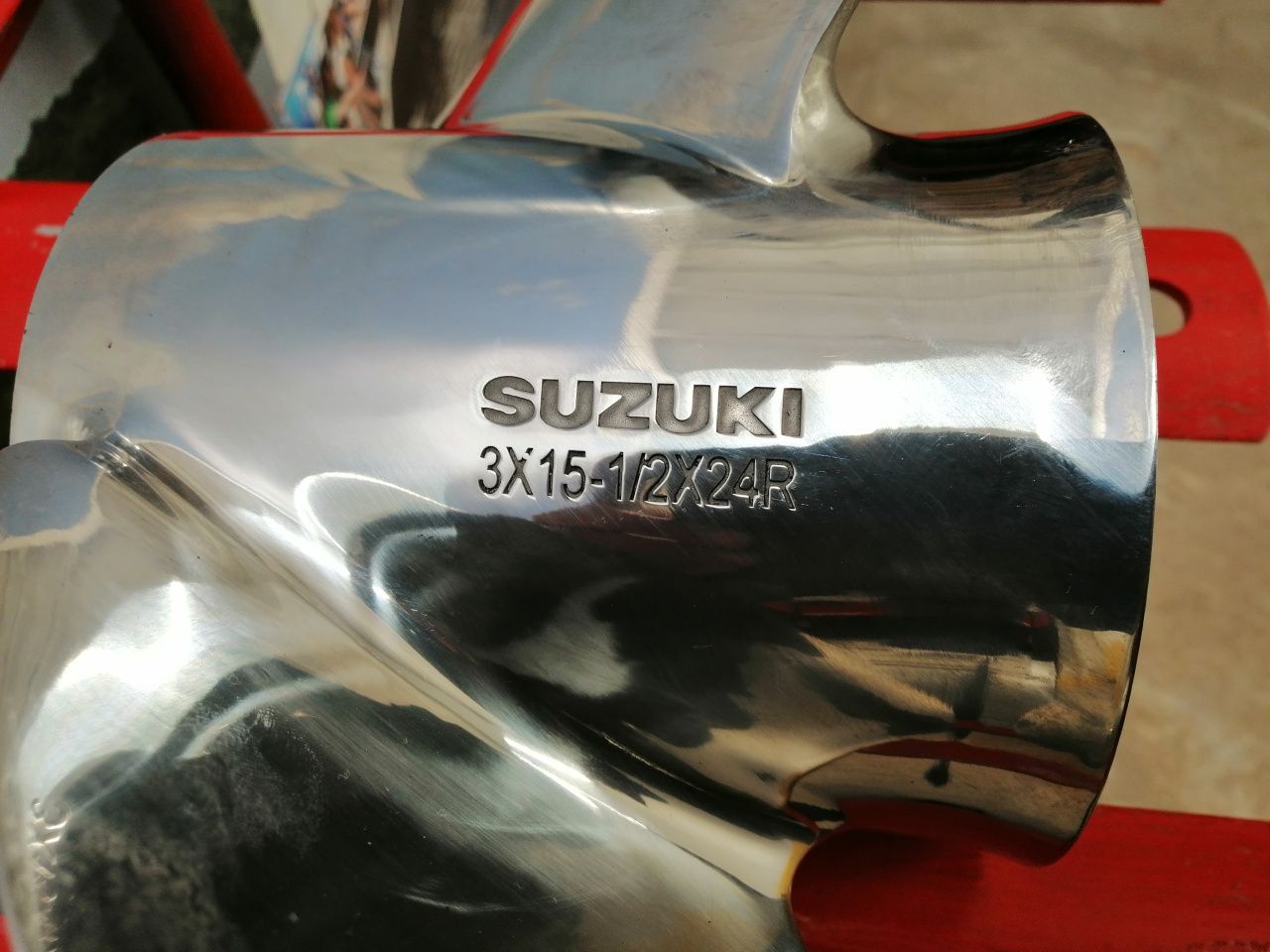 Silnik zaburtowy Suzuki Śruba.