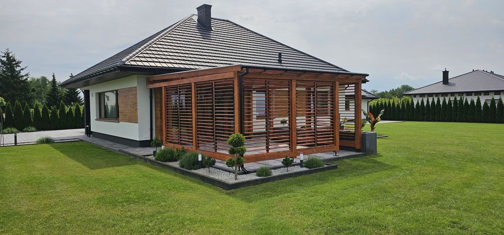 Stalowy mechanizm ruchome deseczki, żaluzje ogrodowe, shuttersy. Metal