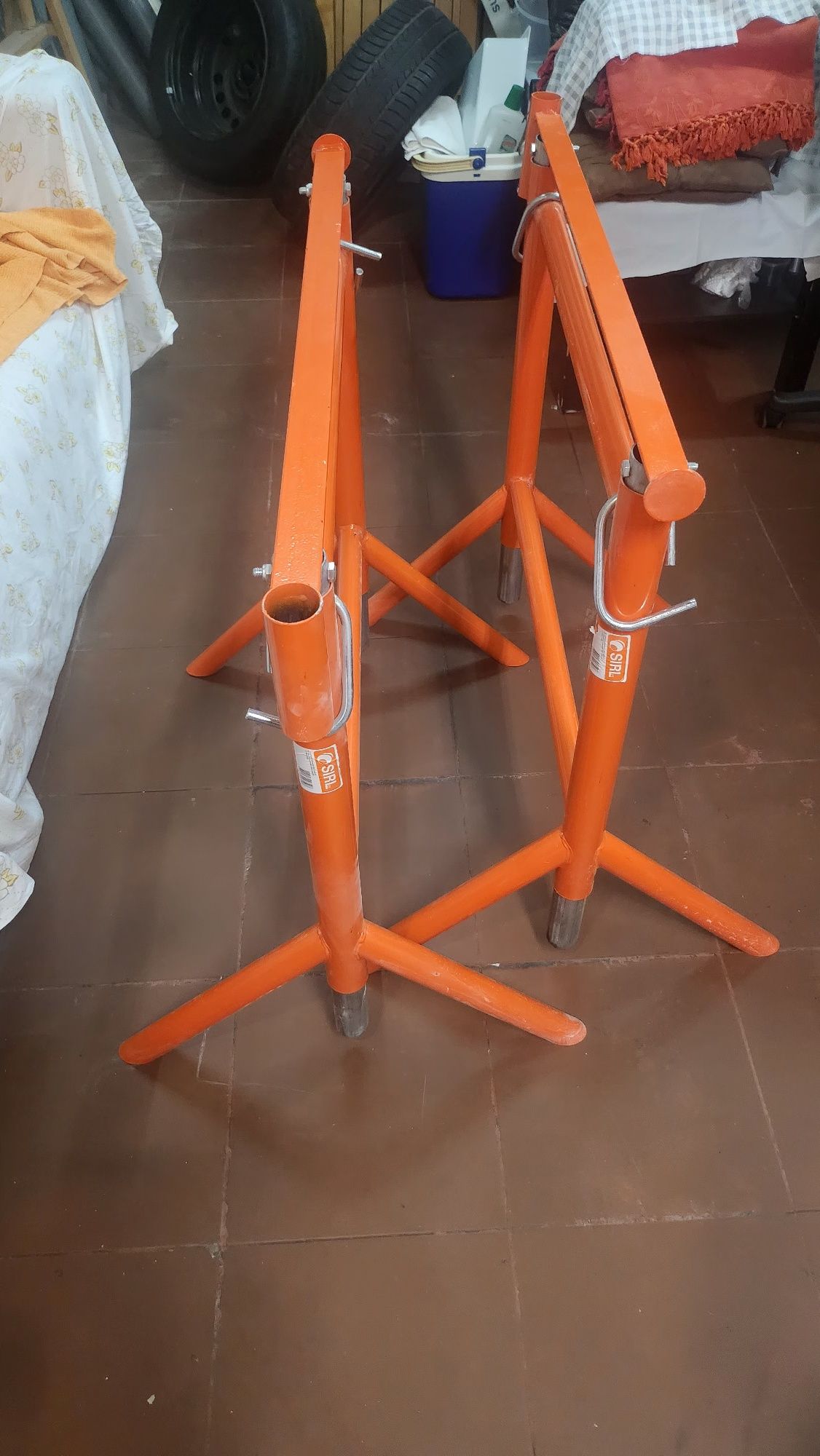 Cavaletes NOVOS.