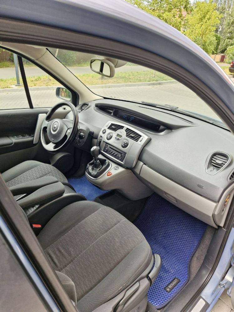 Renault Scenic 2007р 1.6 бензин