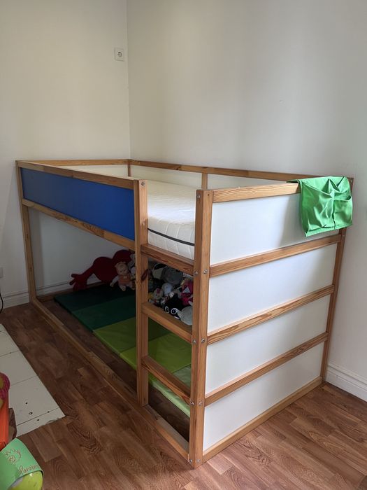 Cama colchao e acessorios de crianca IKEA