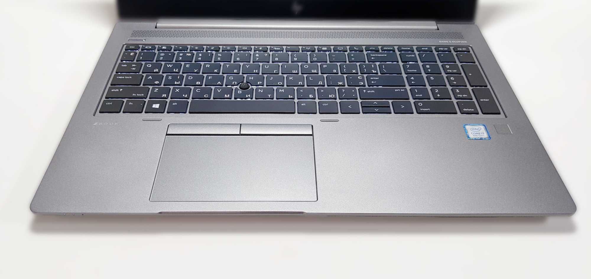 HP ZBook 15U G5 i7/4xC/4.0GHz/120Hz_IPS/16G_RAM/512GB_NVMe/TBD/WX3100