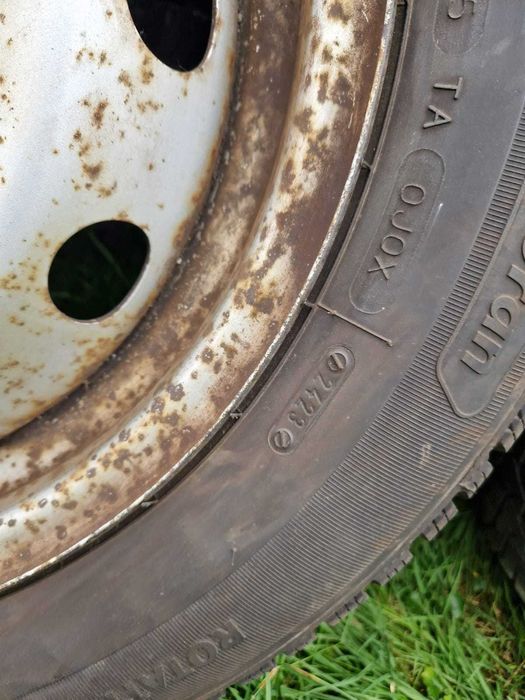 Felgi z oponami 195/65/15 2 szt 185/65/15 2 szt ZIMA 4x98 Fiat
