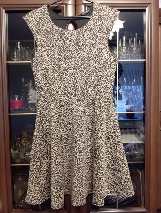 Elegancka sukienka w panterkę rozkloszowana sukienka na komunię,