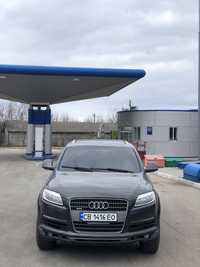 Продам Audi q7 офіційне обслуговування!