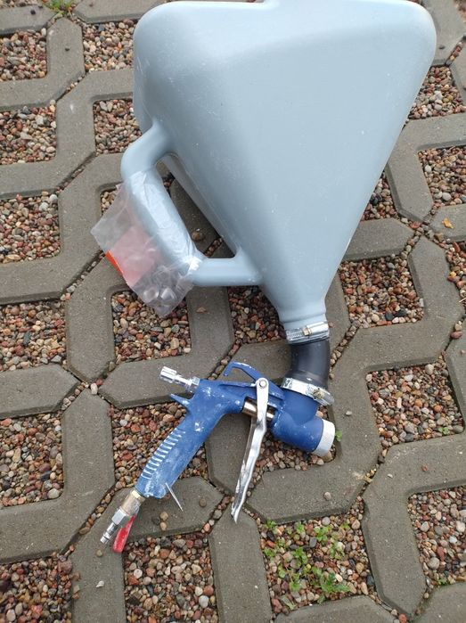 PISTOLET DO Tynkowania Malowania BIELENIA 7,5L