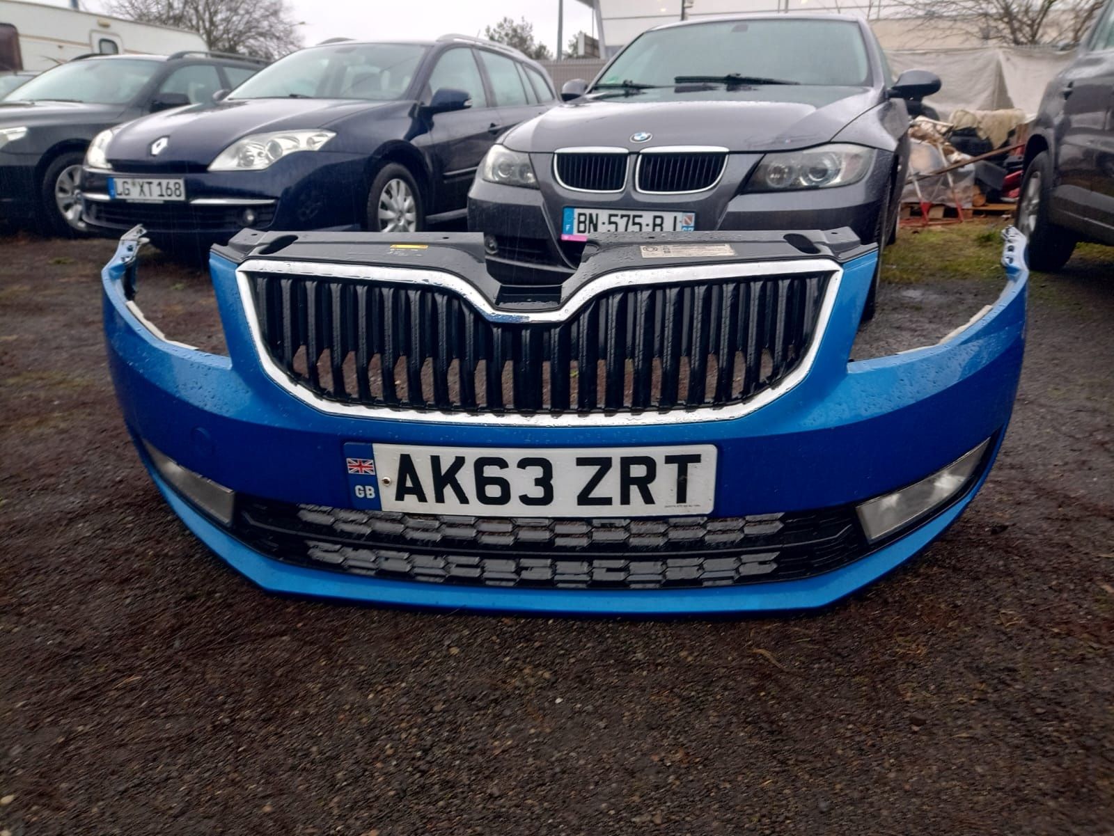 Zderzak przód kompletny Skoda Octavia III przed liftem