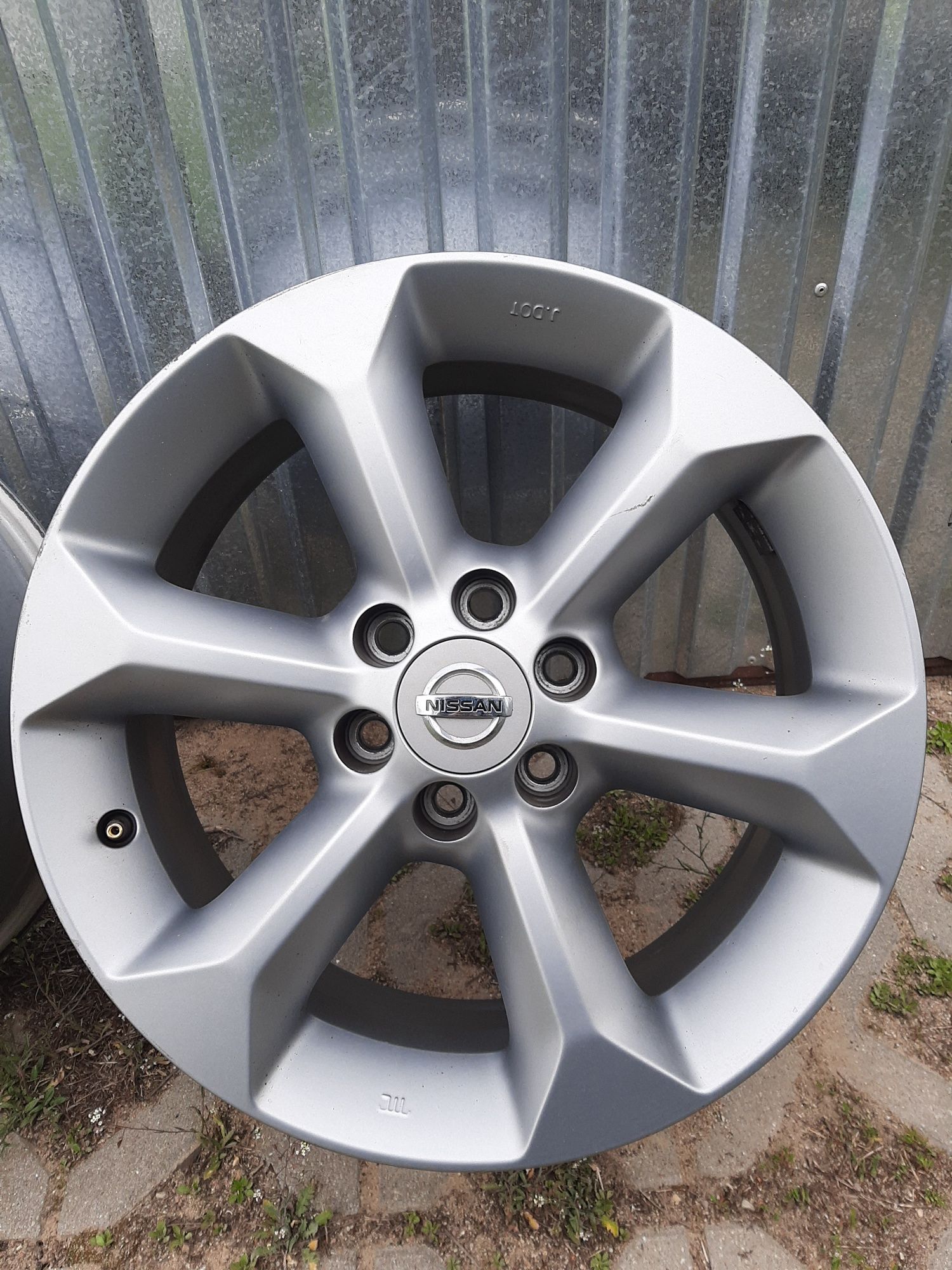 4x Felgi Aluminiowe 17" Nissan Navara 6x114.3 / 7Jx17 /ET30 Oryginalne