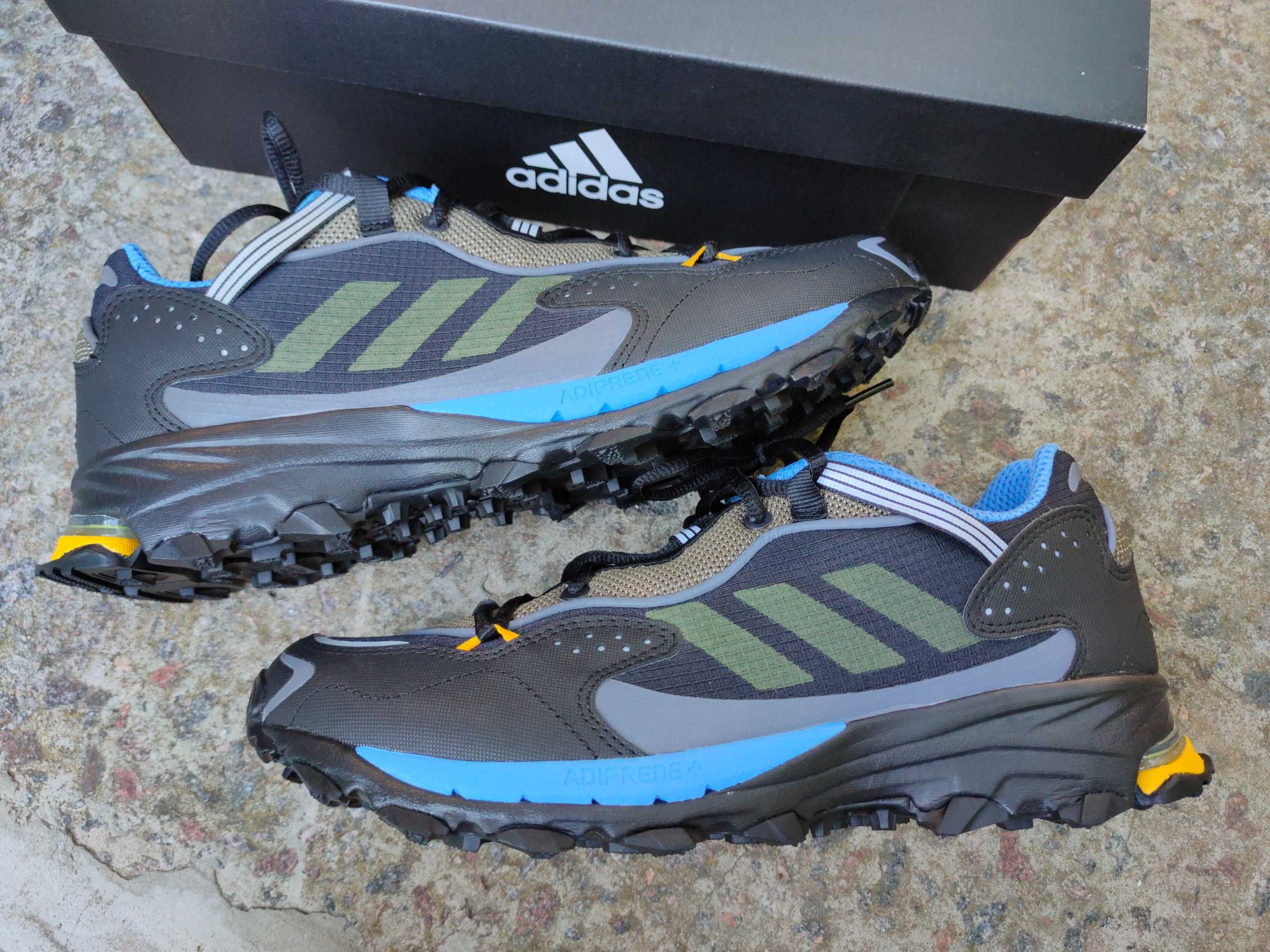 Оригинальные кроссовки adidas response hoverturf fw0988