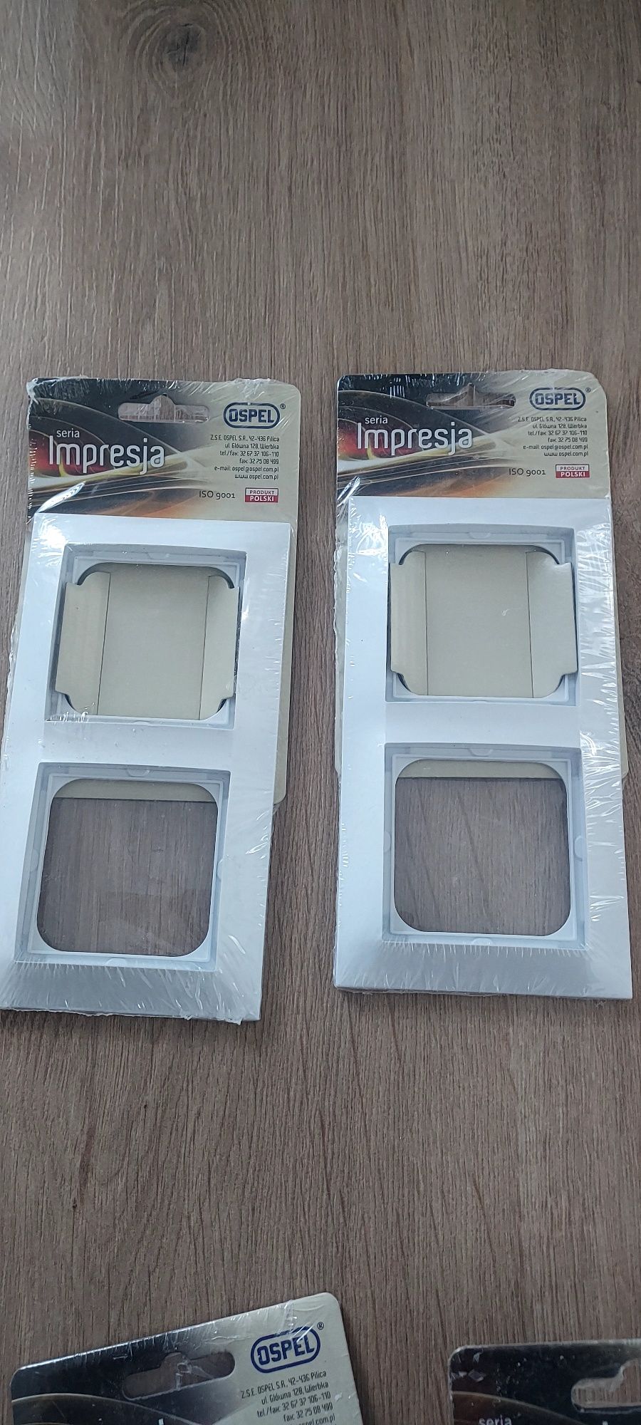 Zestaw gniazdo, łącznik, ramki Impresja