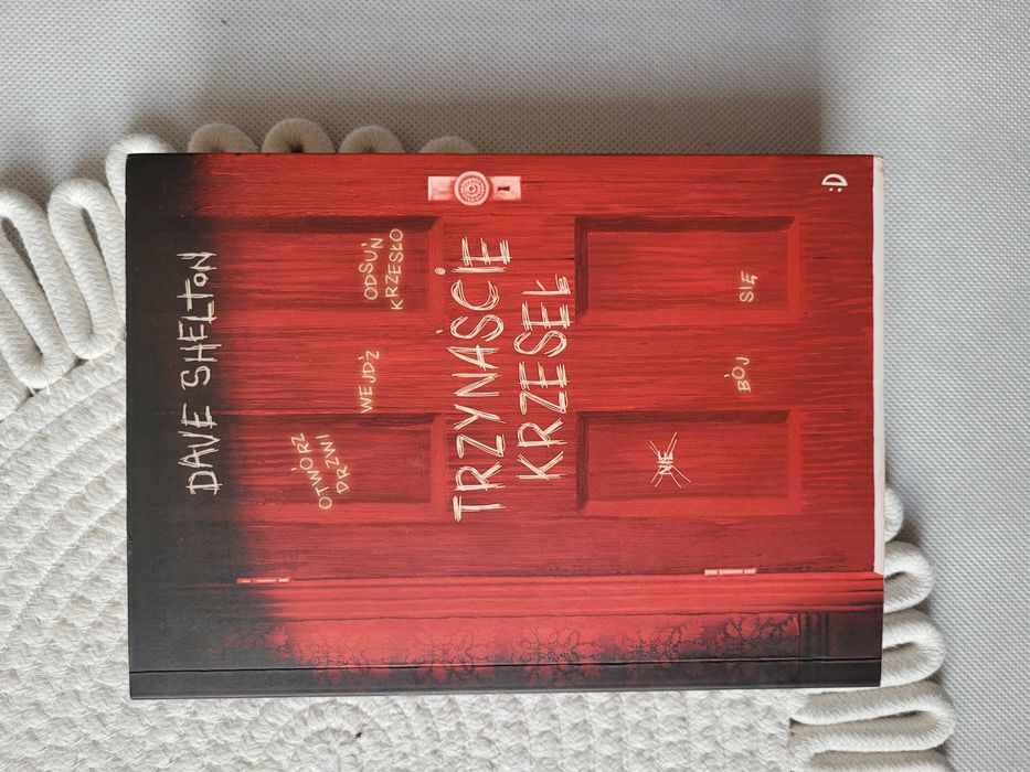 Dave Shelton Trzynaście krzeseł książka horror thriller  opowiadania